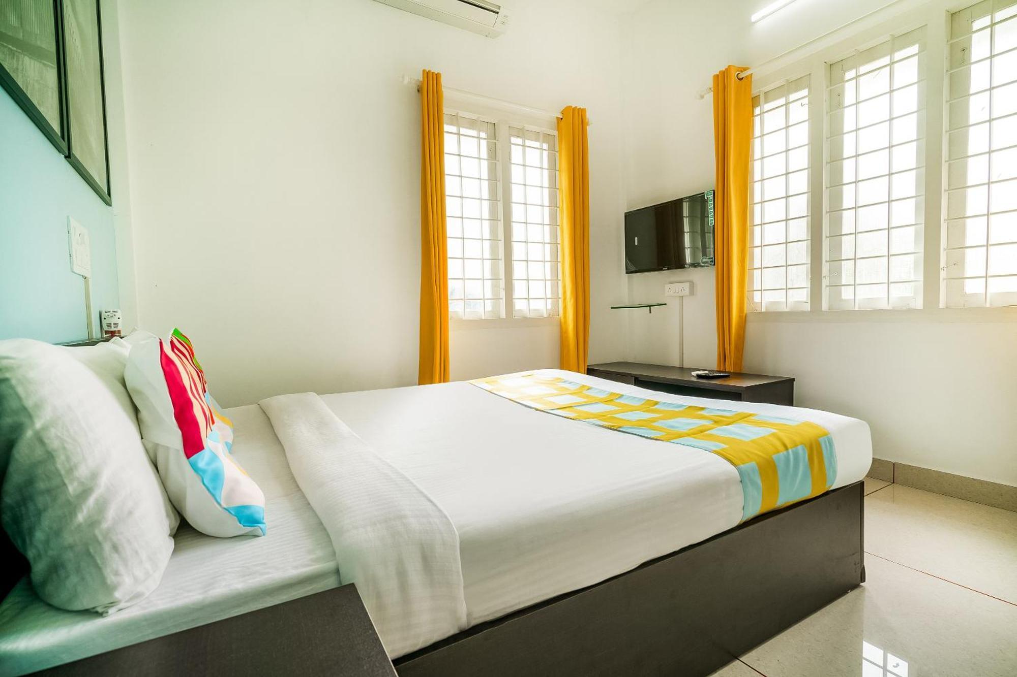 Hotel O Thykoodam Apartments Kochi Exterior foto