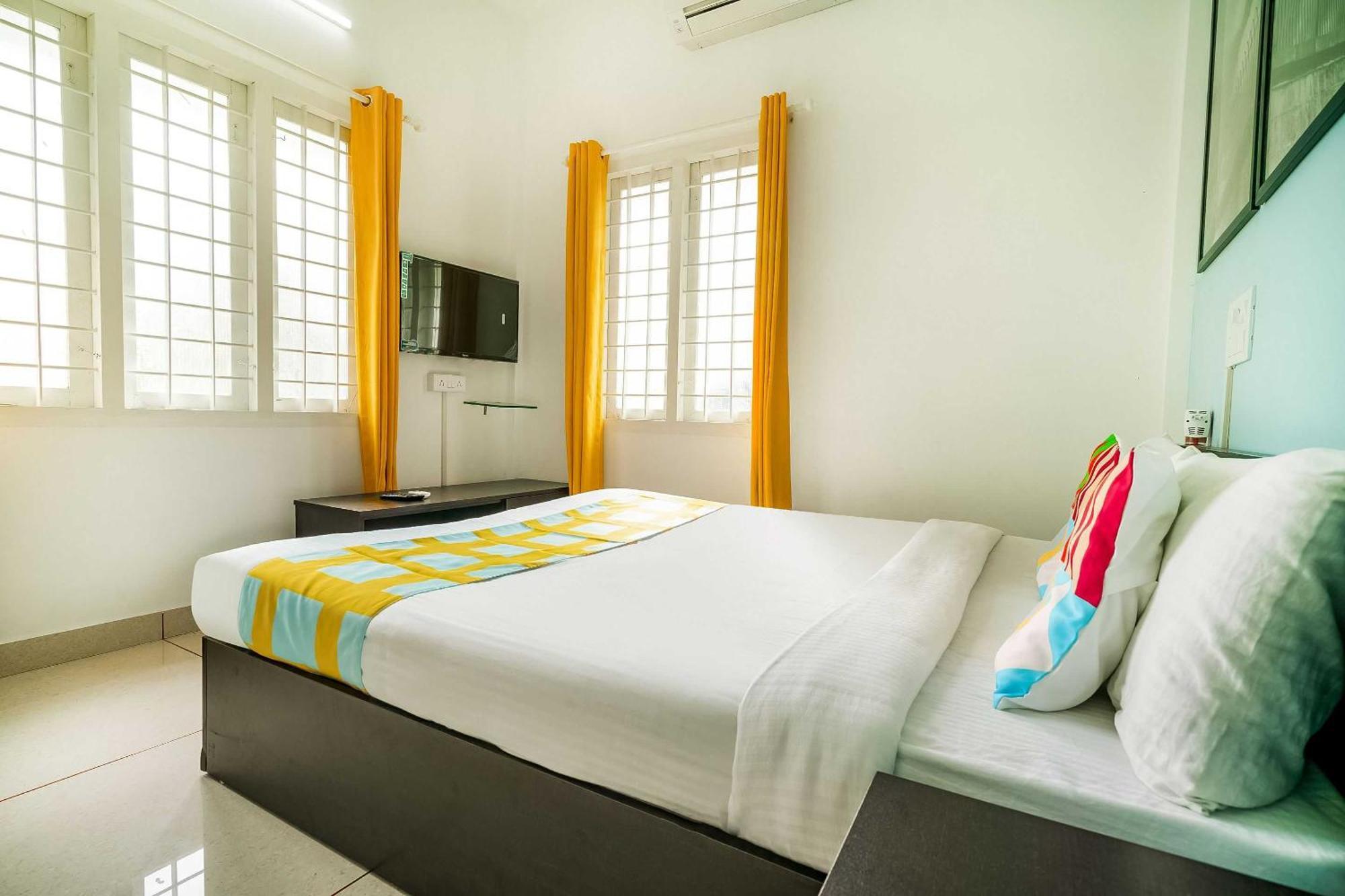 Hotel O Thykoodam Apartments Kochi Exterior foto