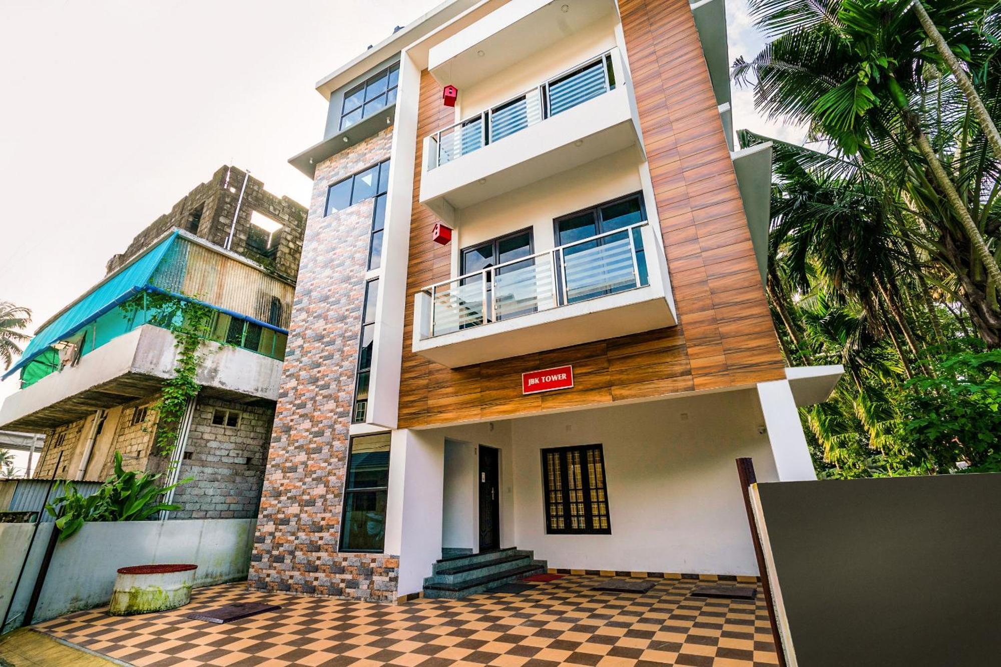 Hotel O Thykoodam Apartments Kochi Exterior foto